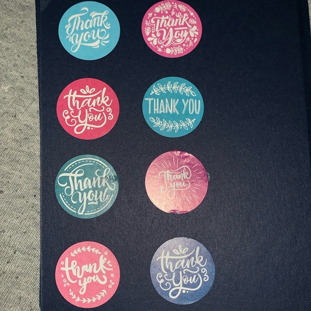 Thank You Sticker Labels 500 labels on roll. 1” Round NWT 8 color designs